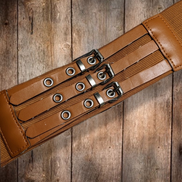 Brown Stretch Belt 3 Buckles in Front Velcro Closure in Back Silver S/M - Picture 6 of 10